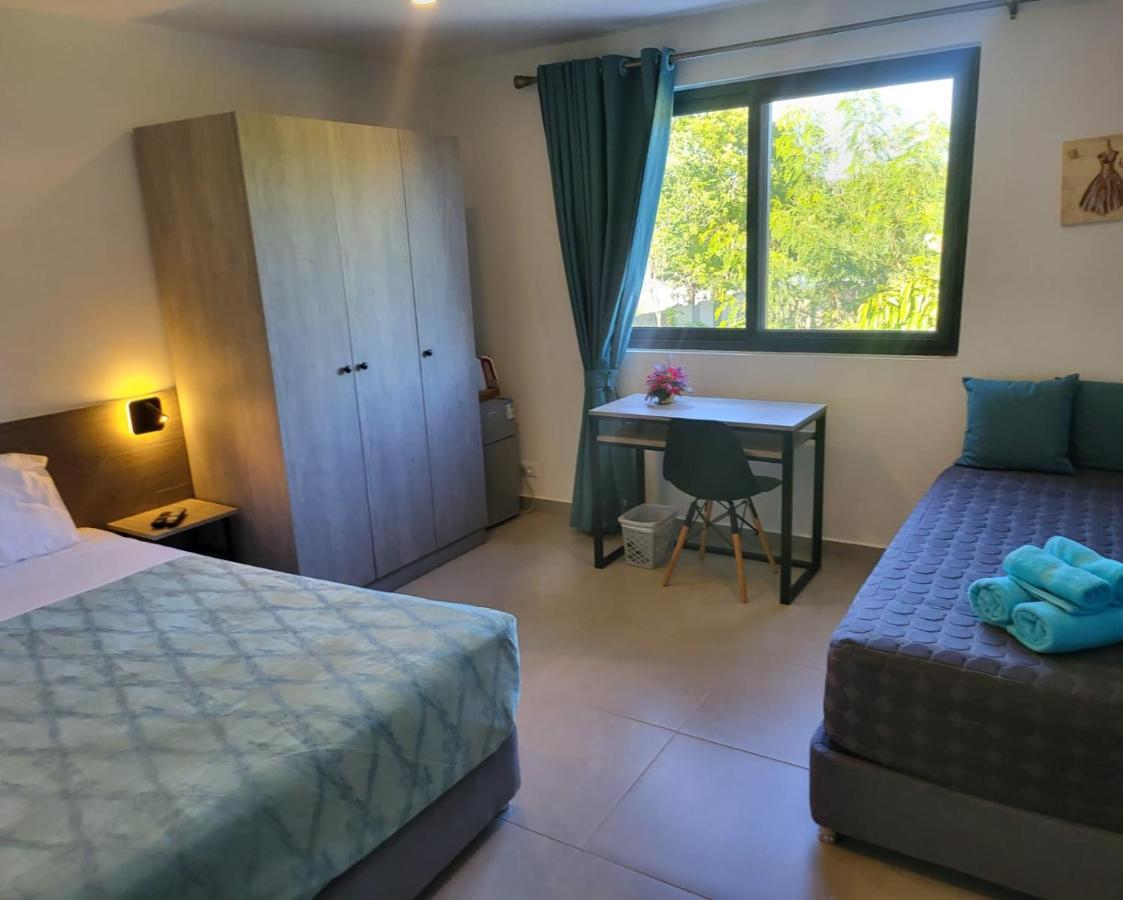 Hotel Oasis-Dream Holidays - La Petite France サン・バーナディノ エクステリア 写真